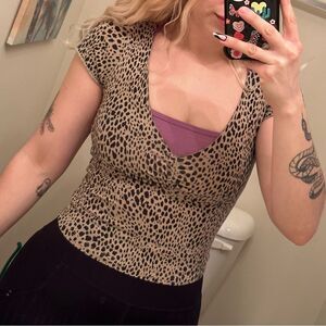 Brandy Melville cheetah print ruched middle top